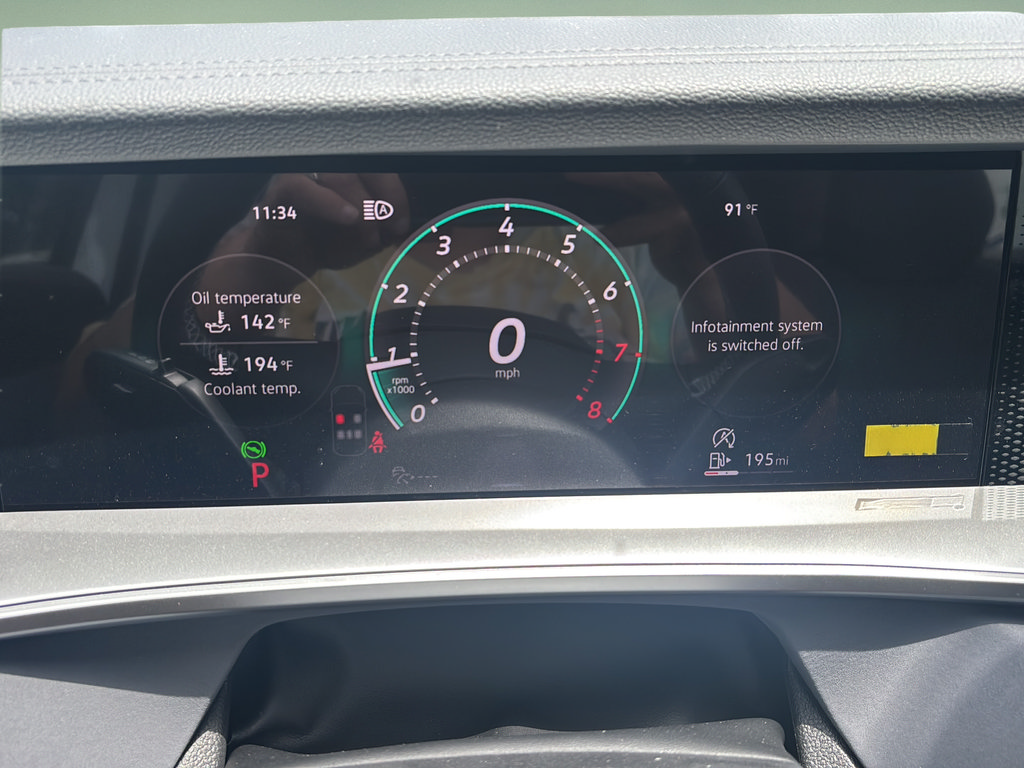 New 2026 Volkswagen Tiguan SE FWD image 24