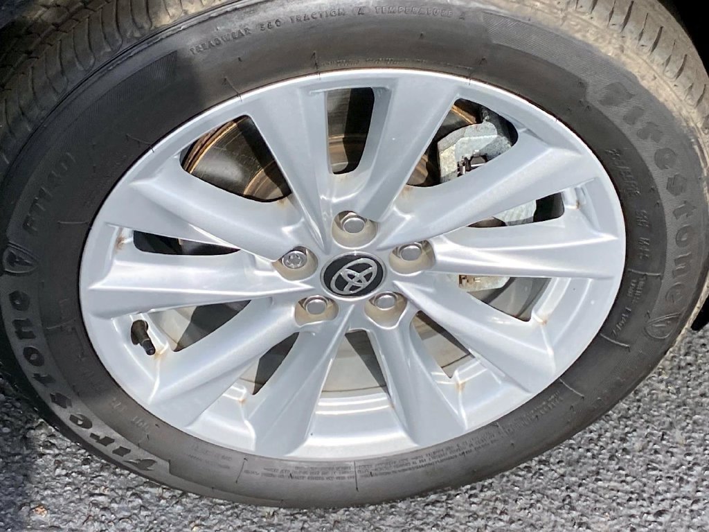 Used 2025 Toyota Corolla LE w/ LE Premium Package FWD image 24