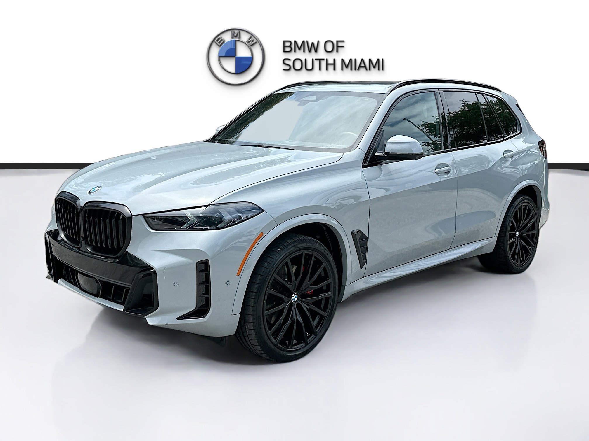 Certified 2024 BMW X5 sDrive40i w/ M Sport Package image 3