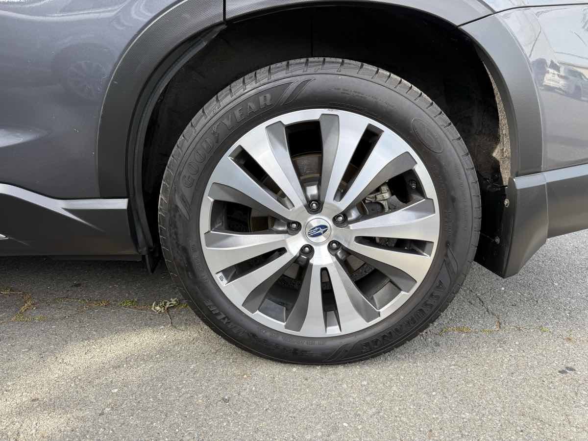 Used 2020 Subaru Ascent Limited w/ Technology Package image 39