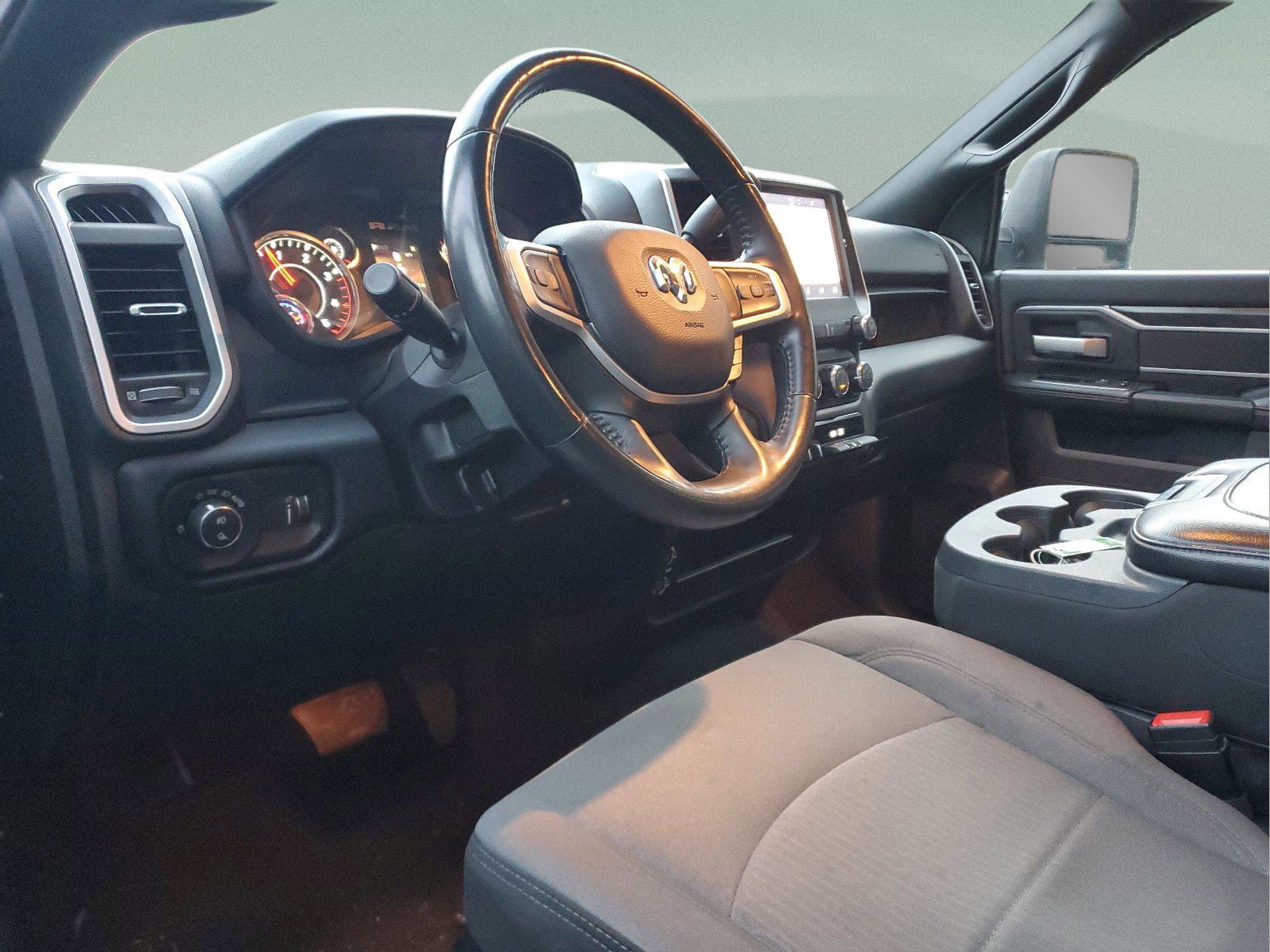 Used 2024 RAM 3500 Big Horn image 14