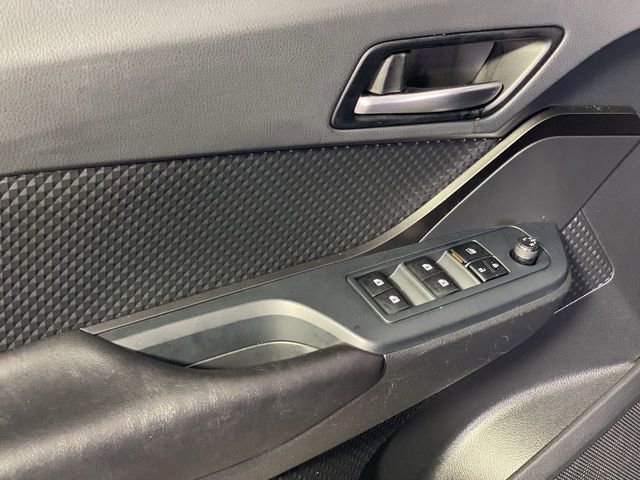Used 2019 Toyota C-HR LE FWD image 27