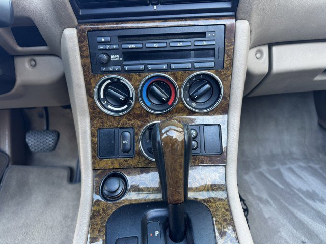 Used 2000 BMW Z3 2.5i RWD image 21