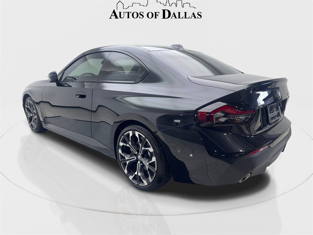 Used 2025 BMW 230i Coupe w/ M Sport Package image 9