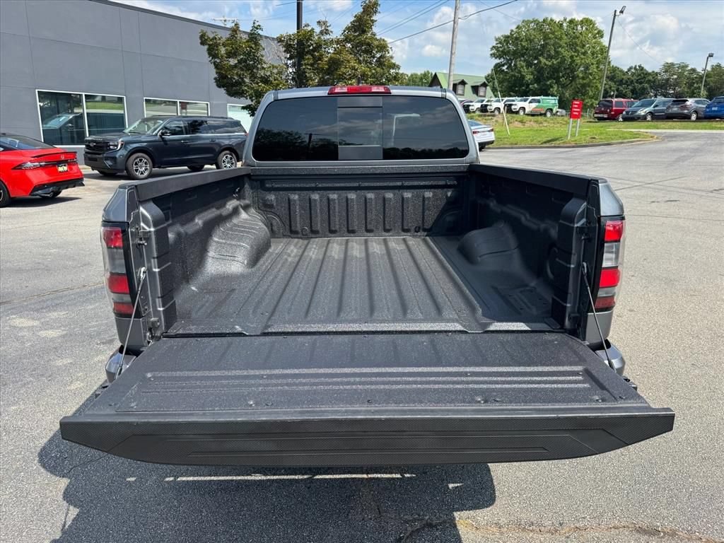 Certified 2025 Nissan Frontier SV RWD image 10