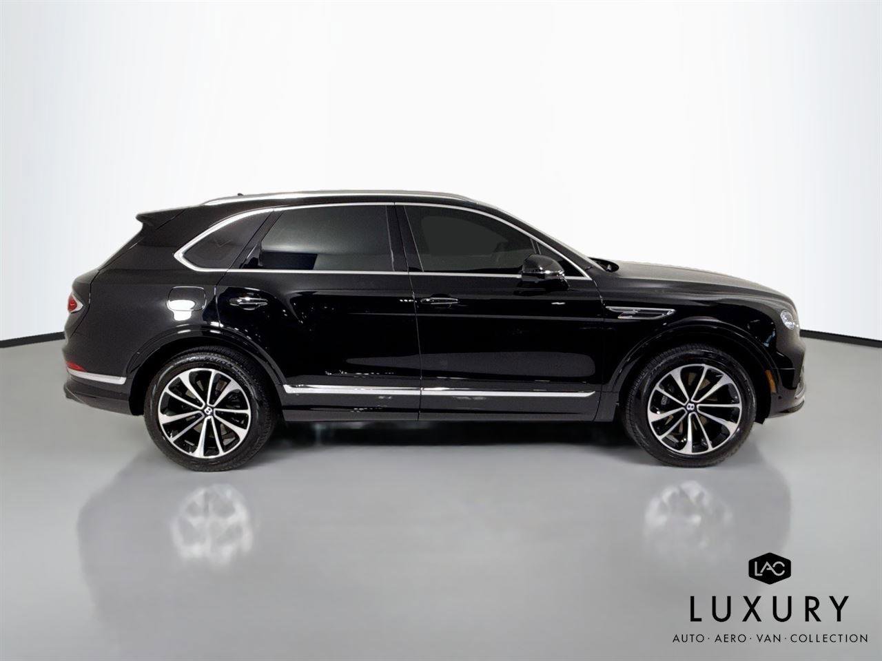 Used 2024 Bentley Bentayga AWD/4WD image 5