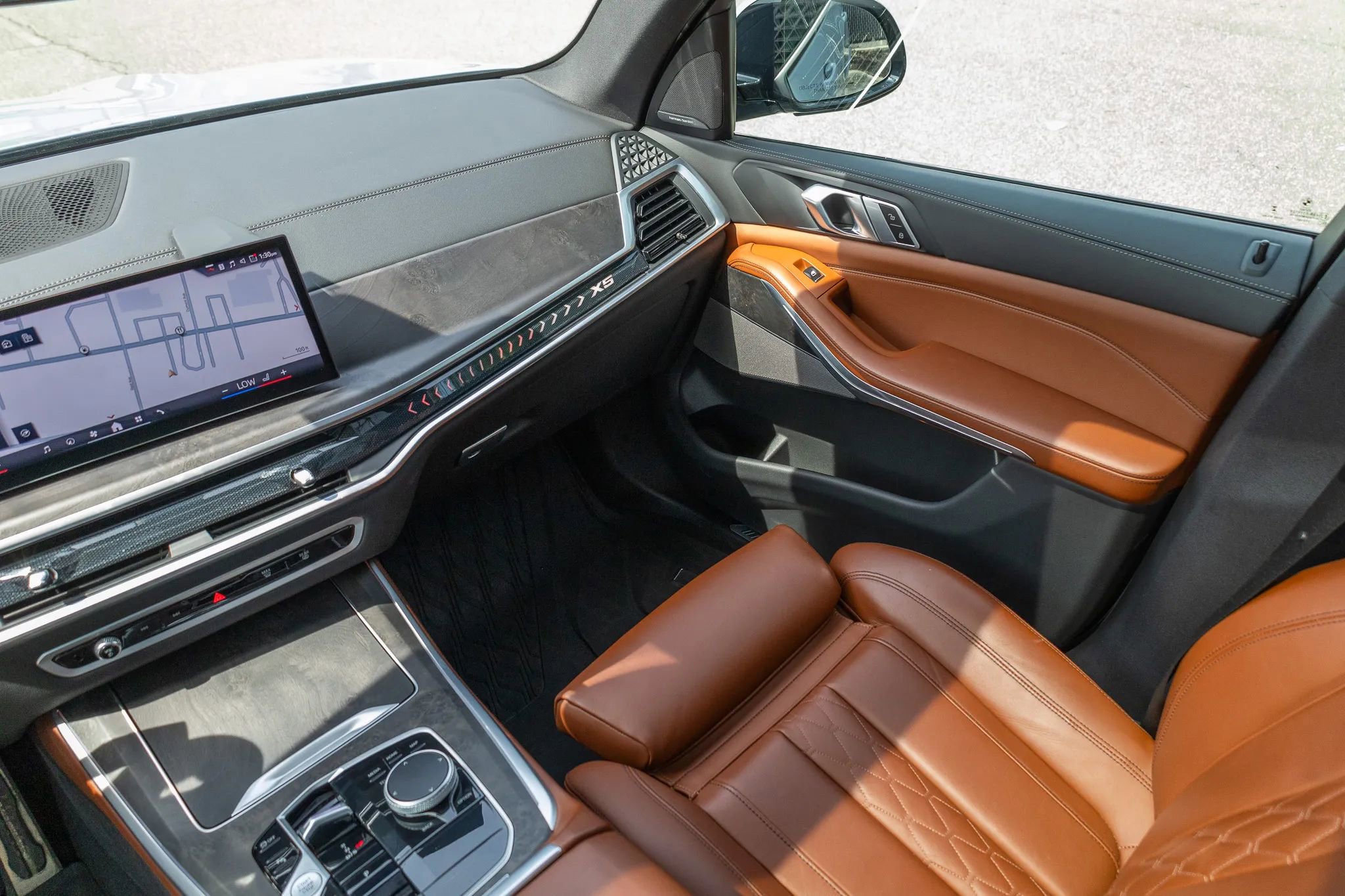 Used 2024 BMW X5 xDrive40i w/ M Sport Package image 53