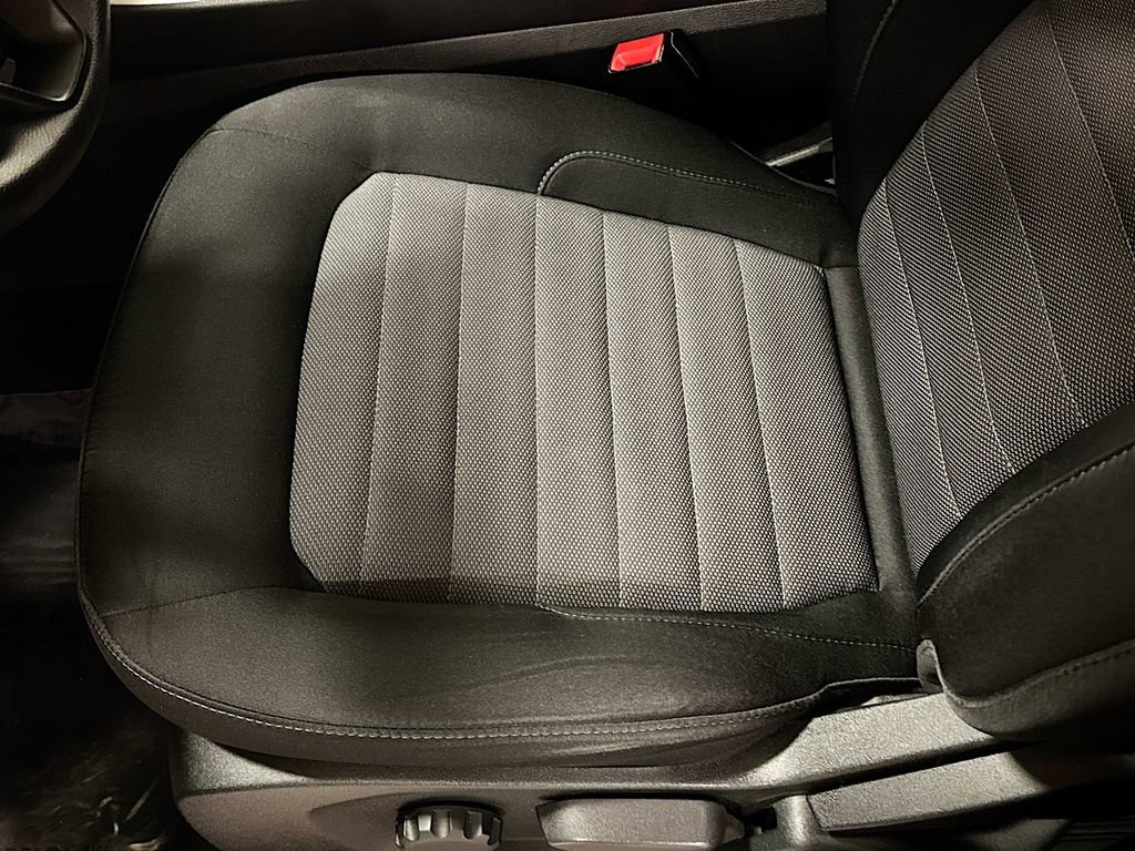 Used 2022 Ford Edge SE image 20