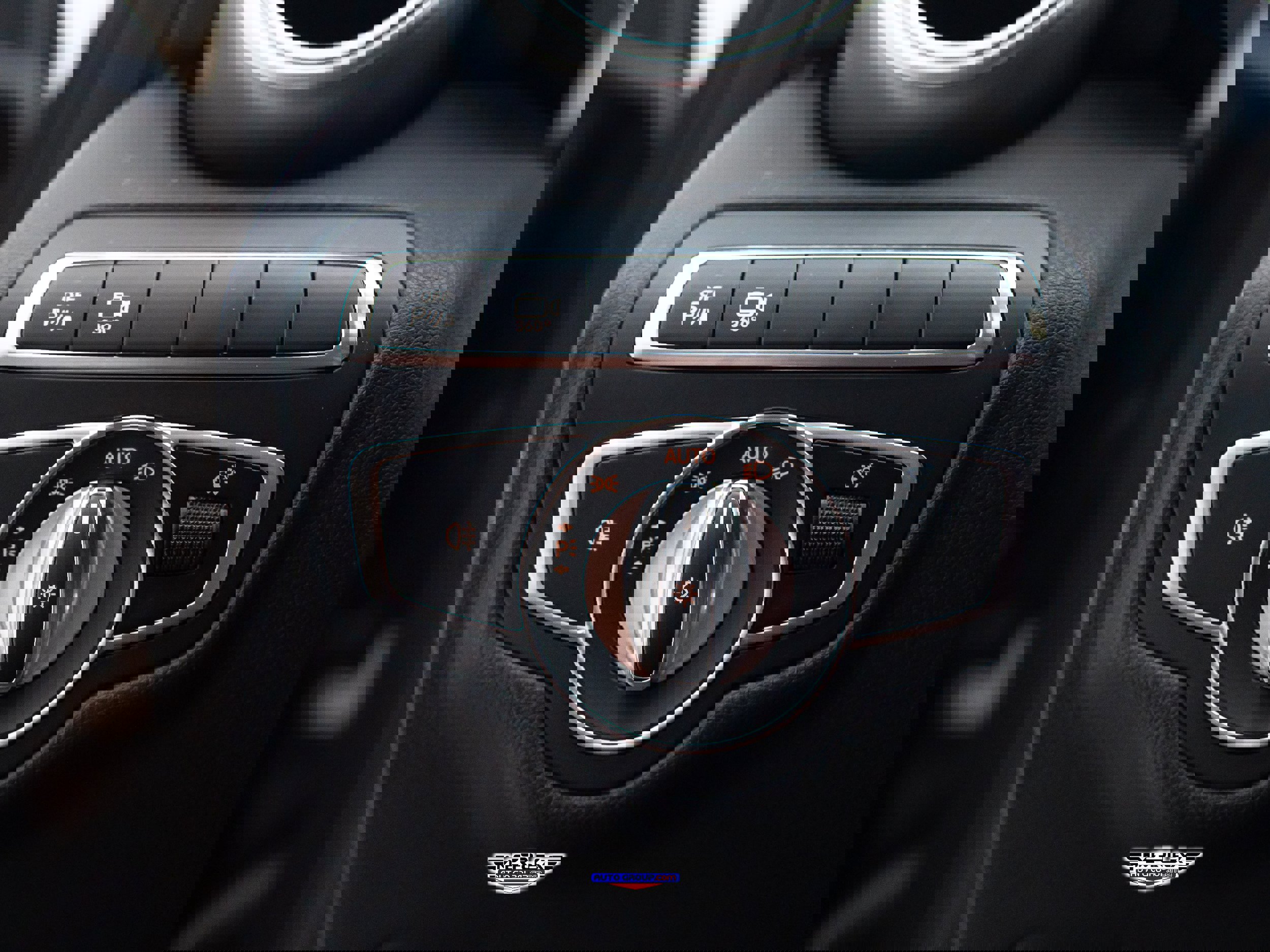 Used 2018 Mercedes-Benz GLC 300 4MATIC Coupe w/ Multimedia Package image 39