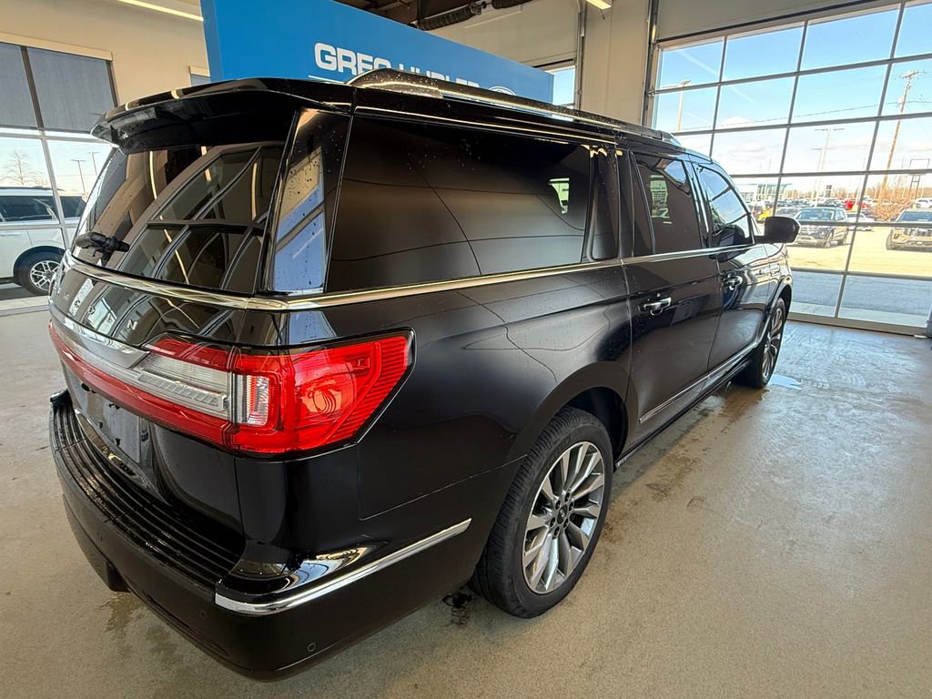 Used 2020 Lincoln Navigator L Reserve image 3