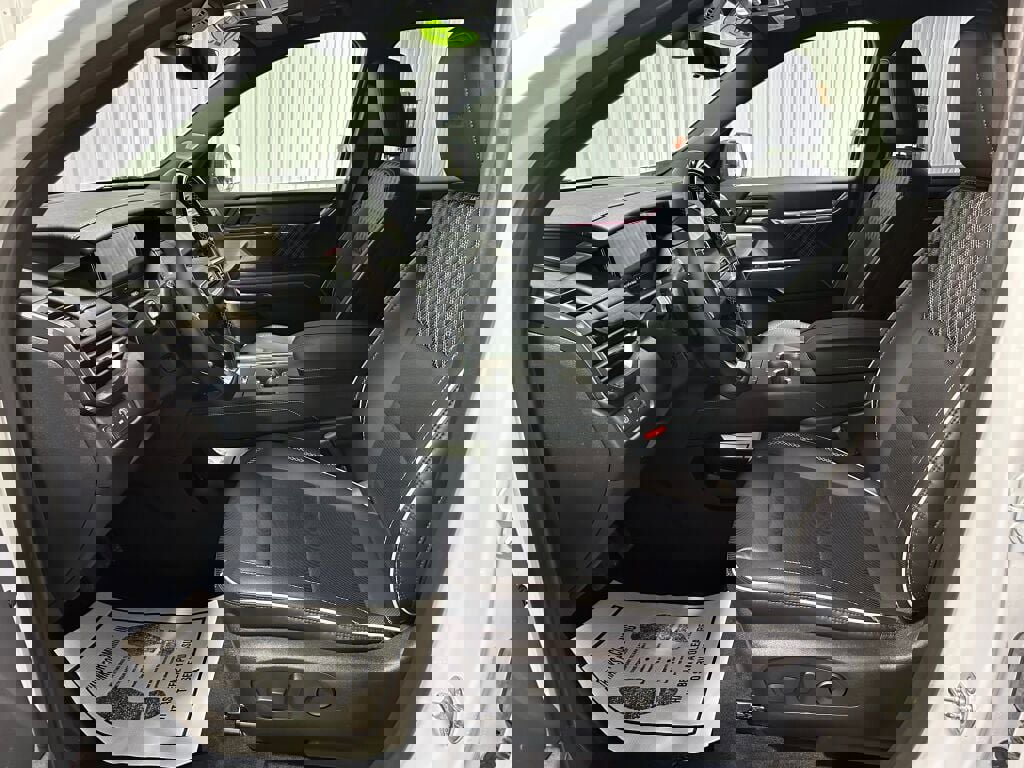 Used 2025 GMC Acadia Denali w/ Super Cruise Package image 9