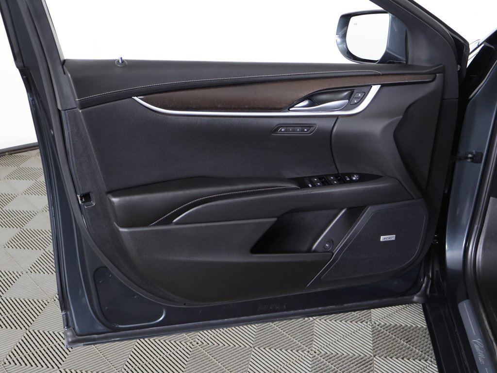 Used 2018 Cadillac XTS Luxury w/ Driver Awareness Package image 25