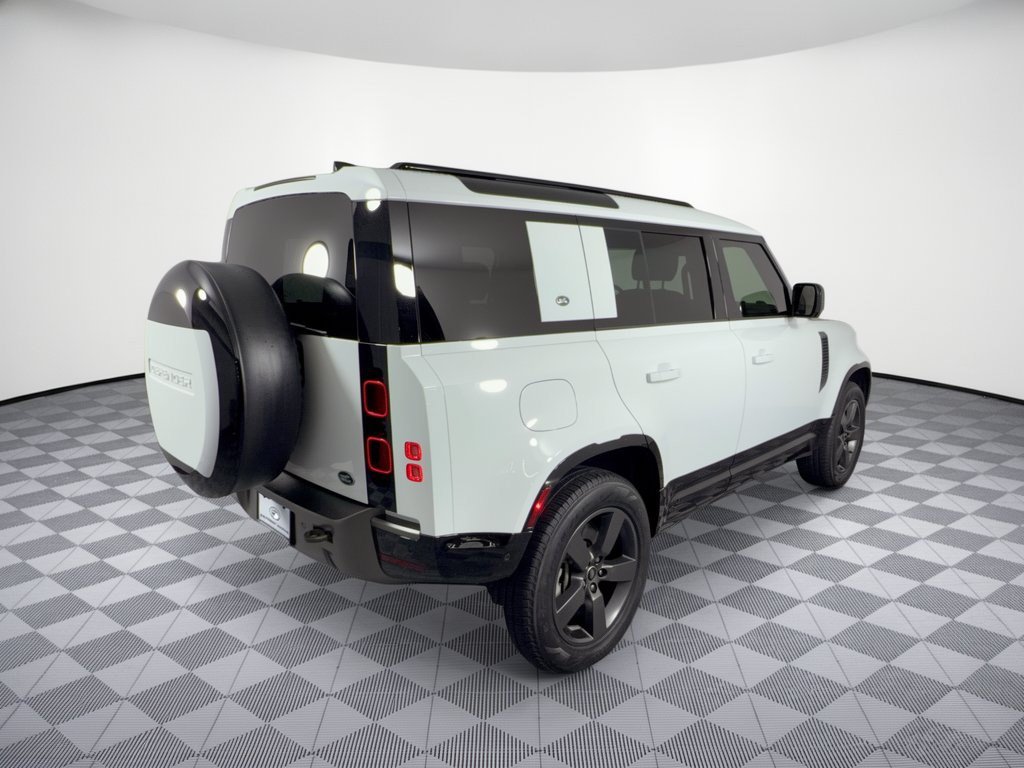Used 2023 Land Rover Defender 110 X-Dynamic SE AWD/4WD image 9