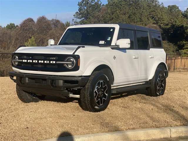 Used 2022 Ford Bronco Outer Banks image 8