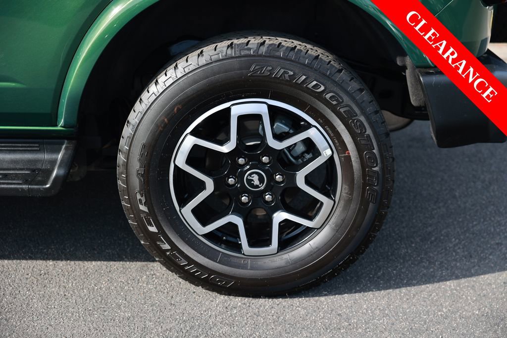 Used 2025 Ford Bronco Outer Banks AWD/4WD image 10