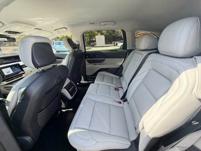 New 2026 Lincoln Nautilus Premier image 12