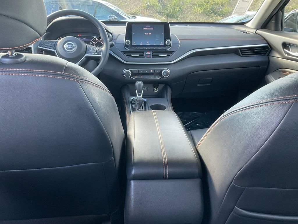 Used 2022 Nissan Altima 2.5 SR w/ Midnight Edition Package image 29