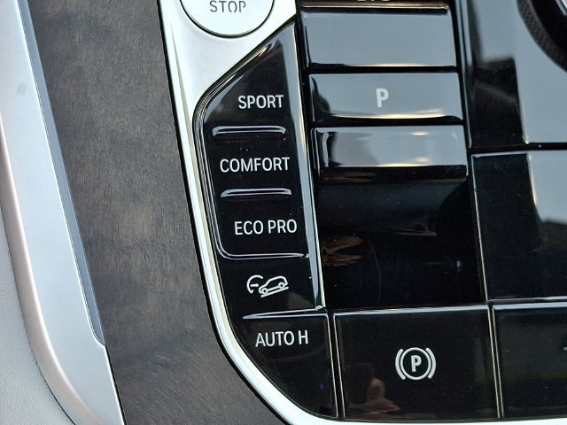 Certified 2024 BMW X5 xDrive40i w/ Premium Package AWD/4WD image 31