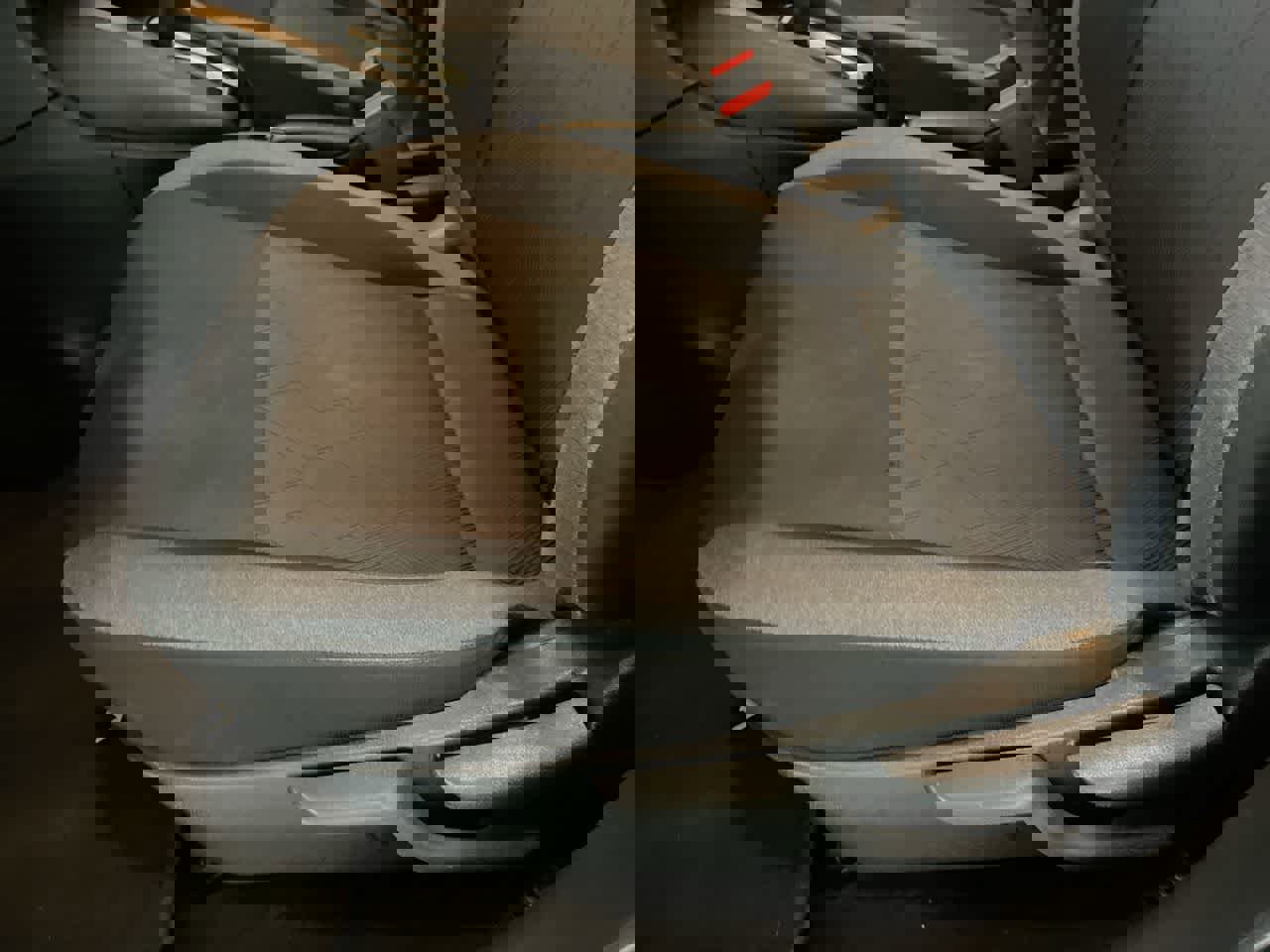 Used 2023 Nissan Versa SV image 12