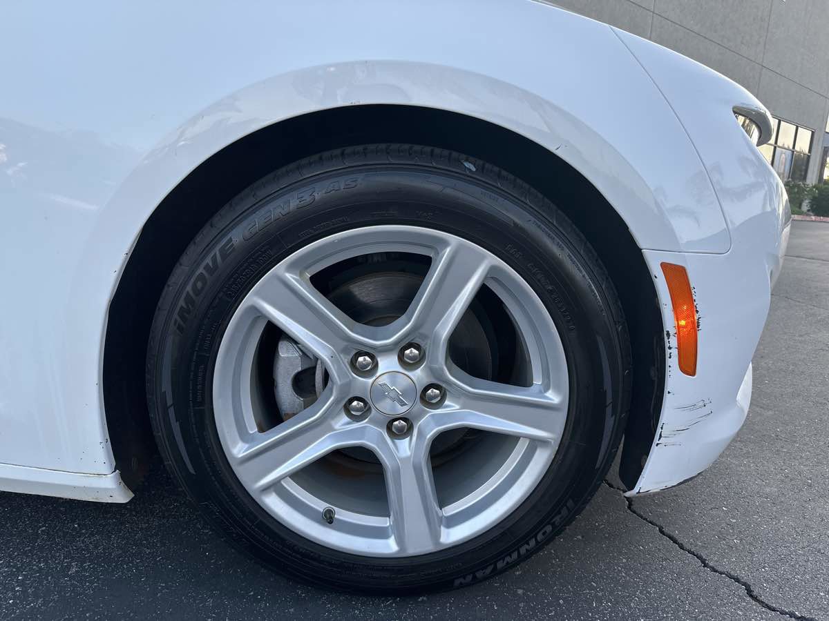 Used 2020 Chevrolet Camaro LT image 42