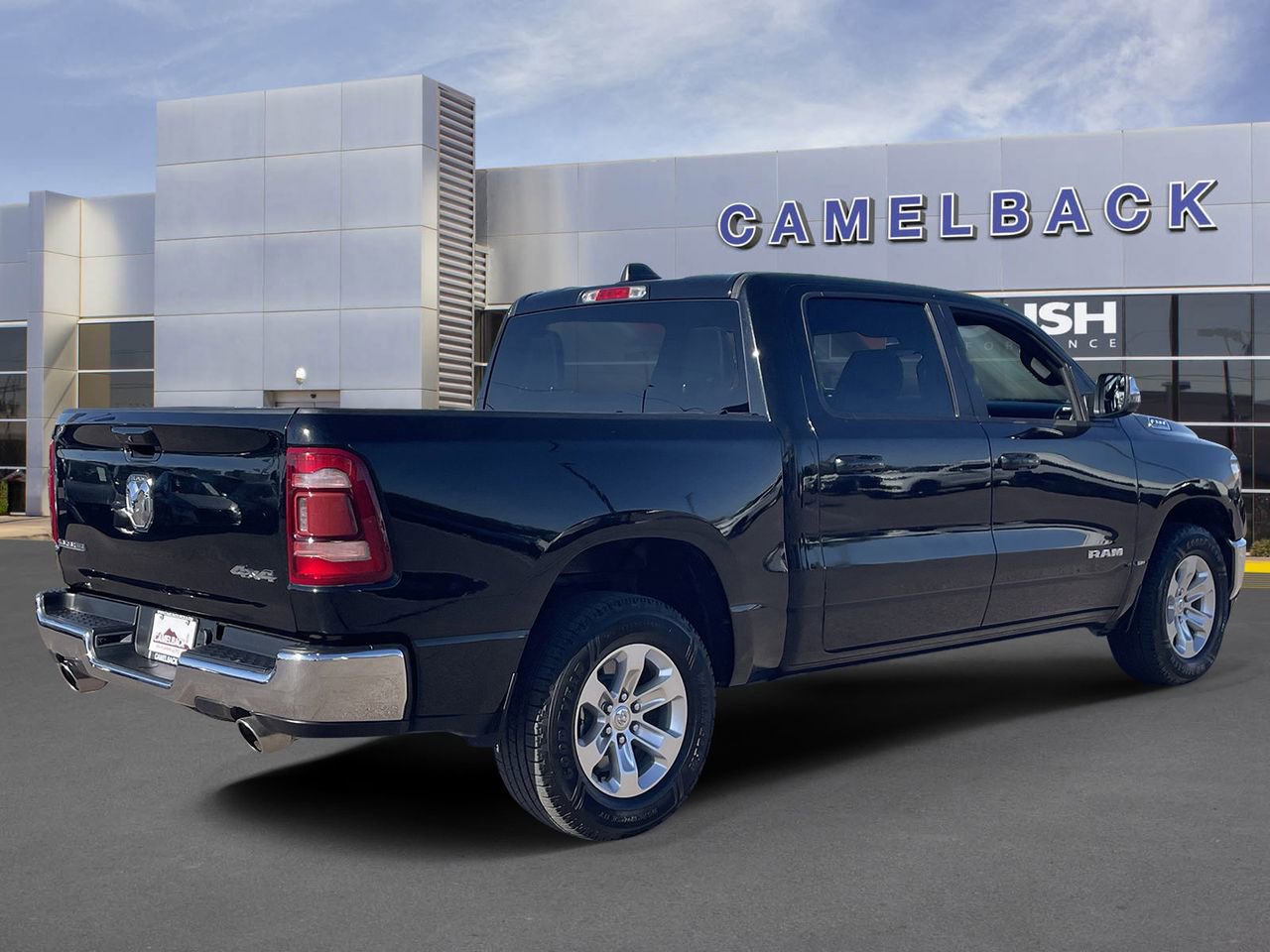 Used 2024 RAM 1500 Laramie image 7