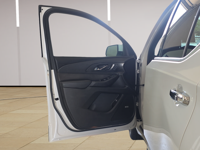 Used 2023 Chevrolet Traverse High Country AWD/4WD image 10