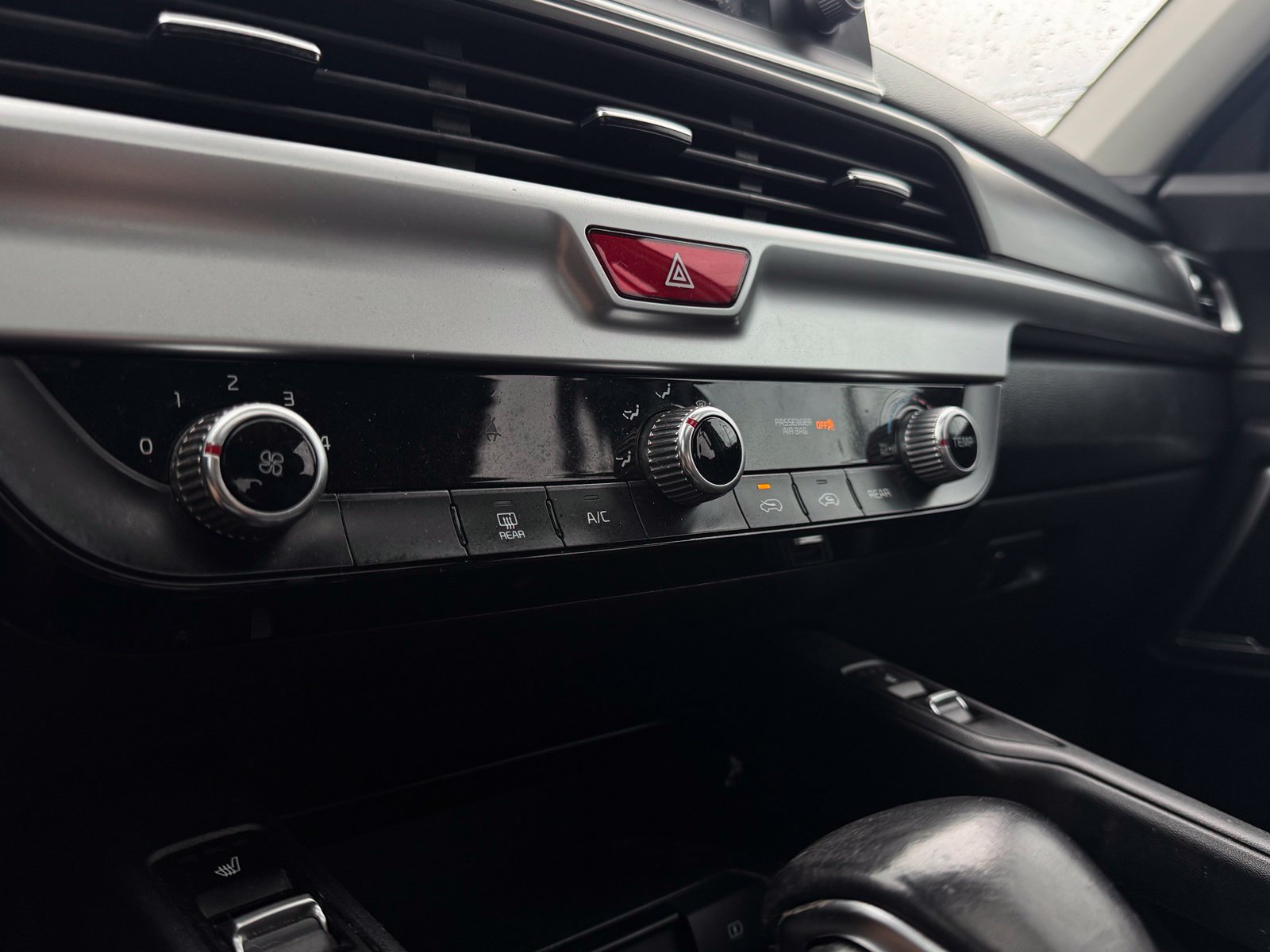 Used 2021 Kia Telluride S FWD image 21