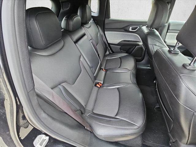 Used 2025 Jeep Compass Latitude image 18