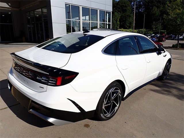 New 2026 Hyundai Sonata SEL image 2
