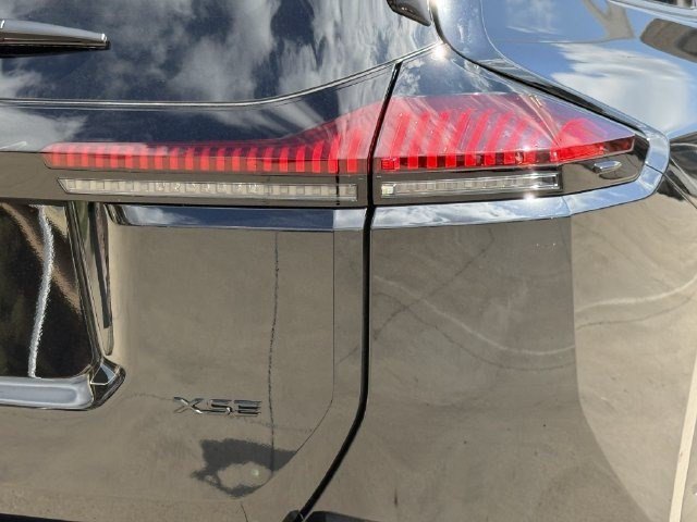 New 2026 Toyota RAV4 XSE AWD/4WD image 7