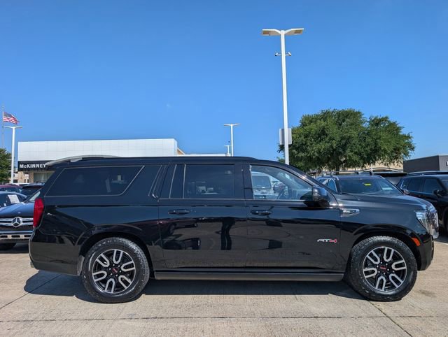 Used 2023 GMC Yukon XL AT4 w/ AT4 Premium Plus Package AWD/4WD image 3