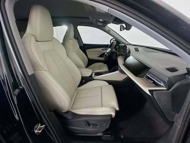 Used 2025 Audi Q5 Prestige AWD/4WD image 24