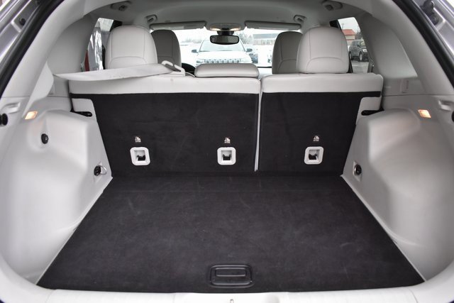 Used 2019 Jeep Cherokee Limited image 38