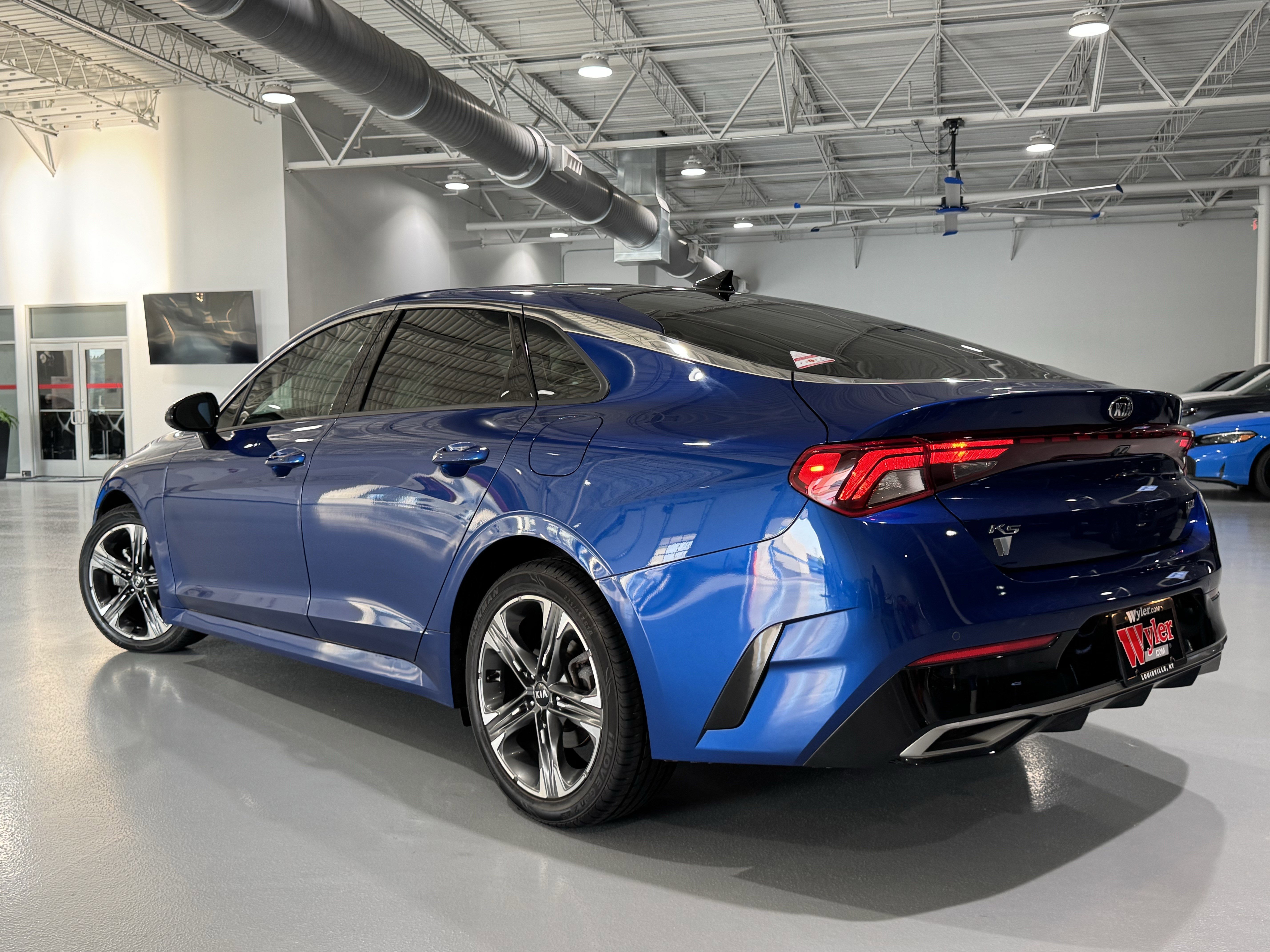 Used 2021 Kia K5 EX image 17