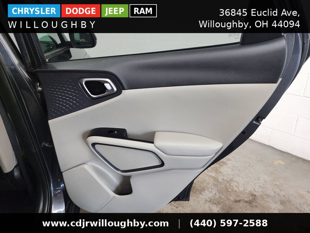 Used 2021 Kia Soul EX FWD image 33