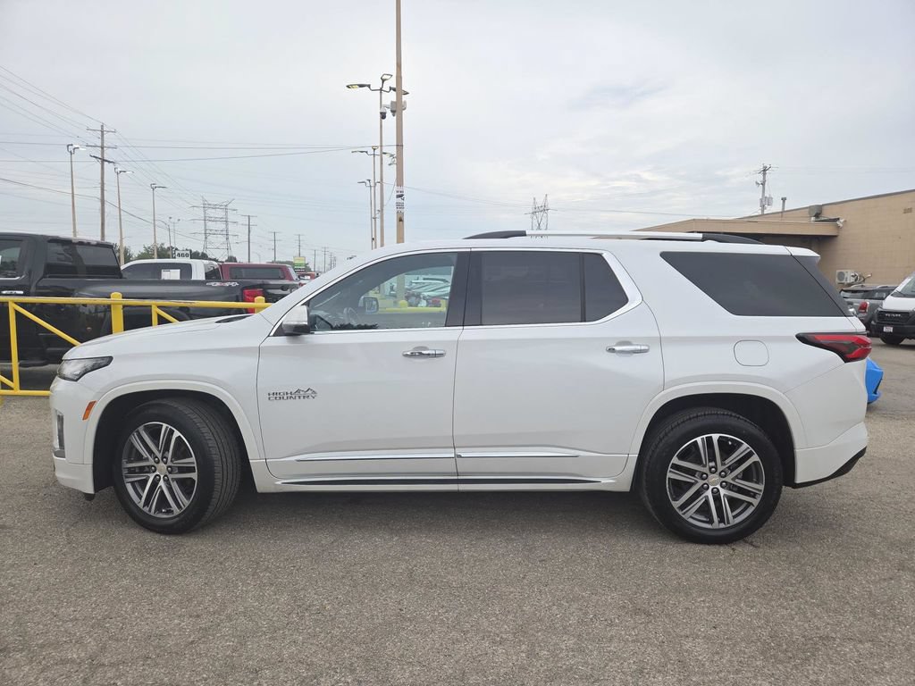Used 2023 Chevrolet Traverse High Country AWD/4WD image 13
