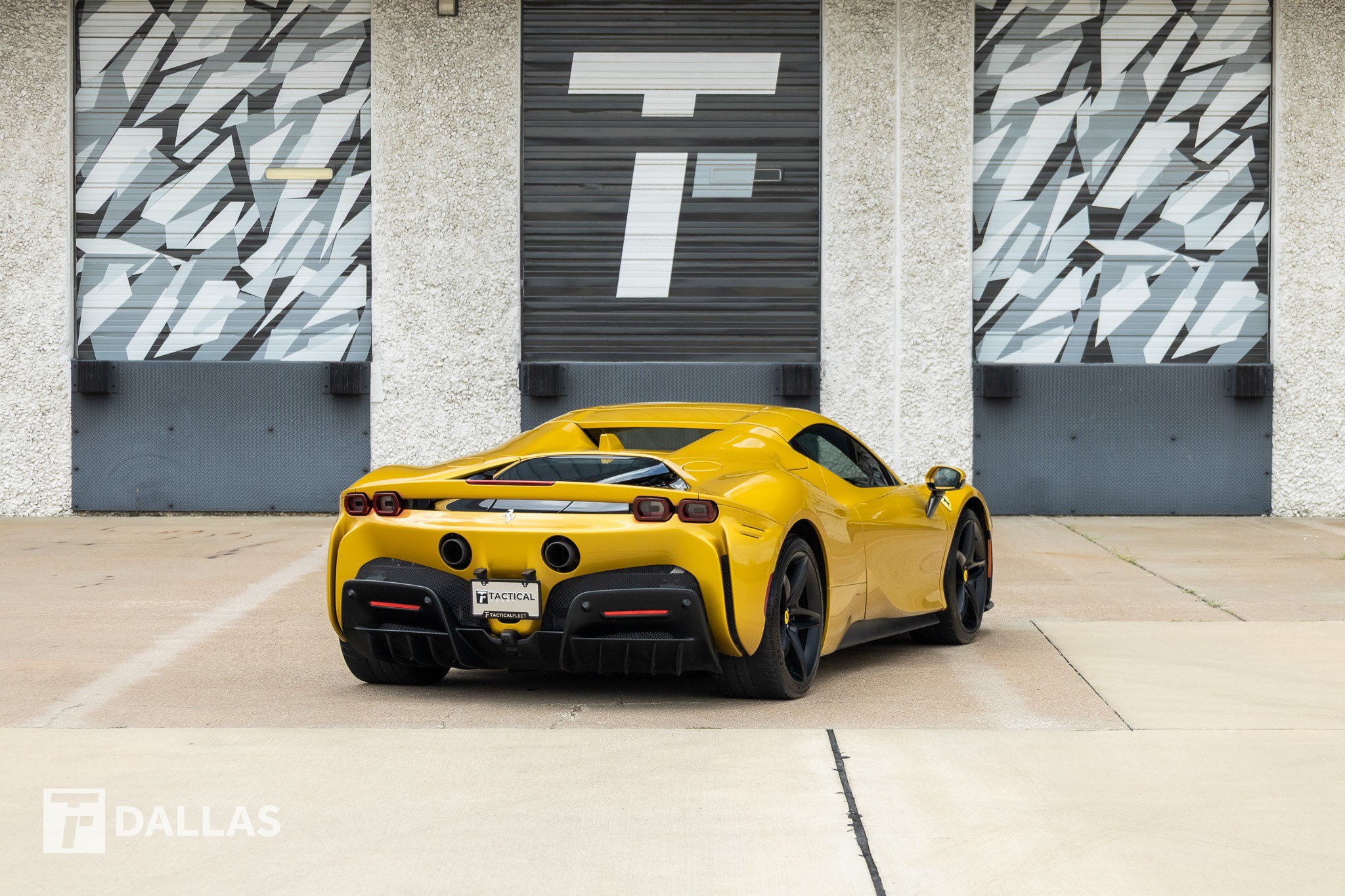 Used 2023 Ferrari SF90 Spider AWD/4WD image 15