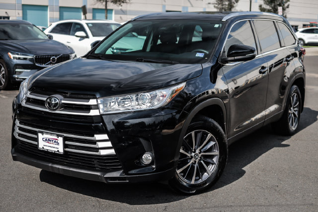 Used 2019 Toyota Highlander XLE AWD/4WD image 5
