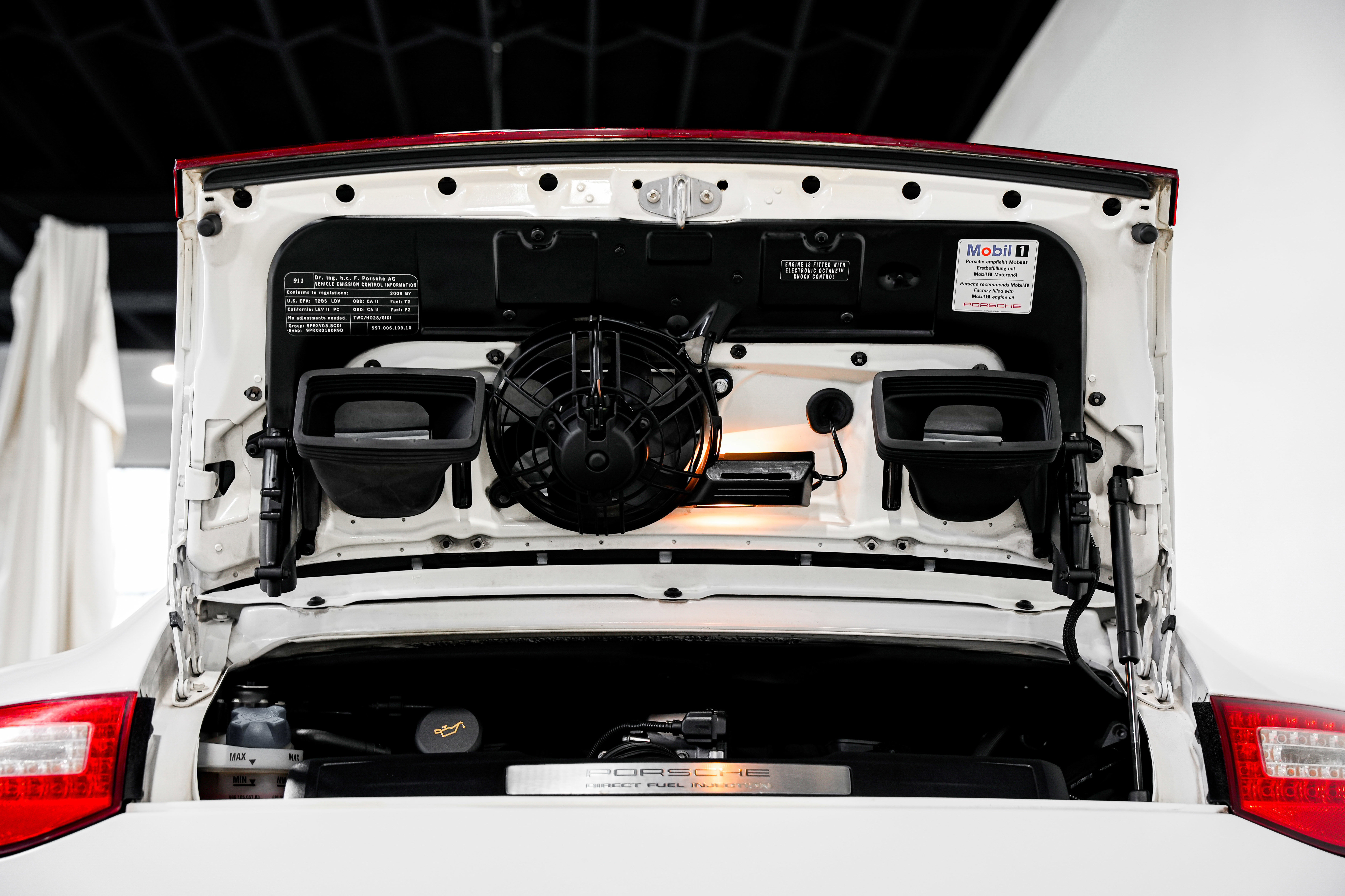 Used 2009 Porsche 911 Carrera 4 image 39