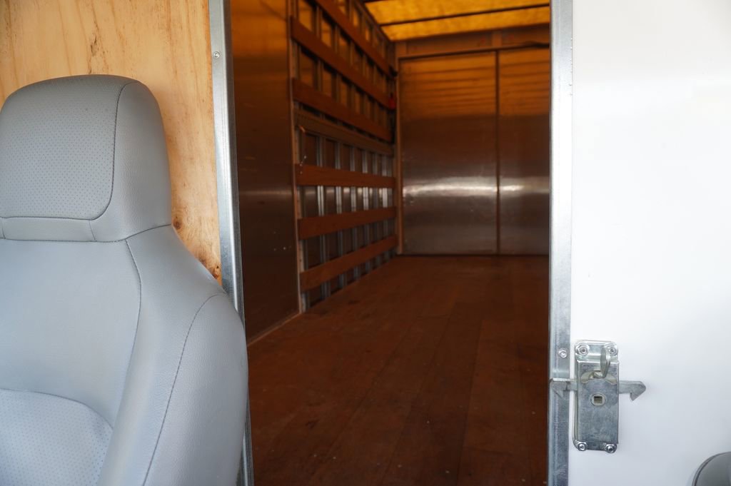 Used 2024 Ford E-450 and Econoline 450 Super Duty w/ Power Windows & Locks Group RWD image 40