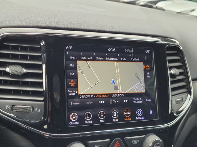 Certified 2020 Jeep Grand Cherokee Laredo w/ 18" Wheel & 8.4" Radio Group image 9