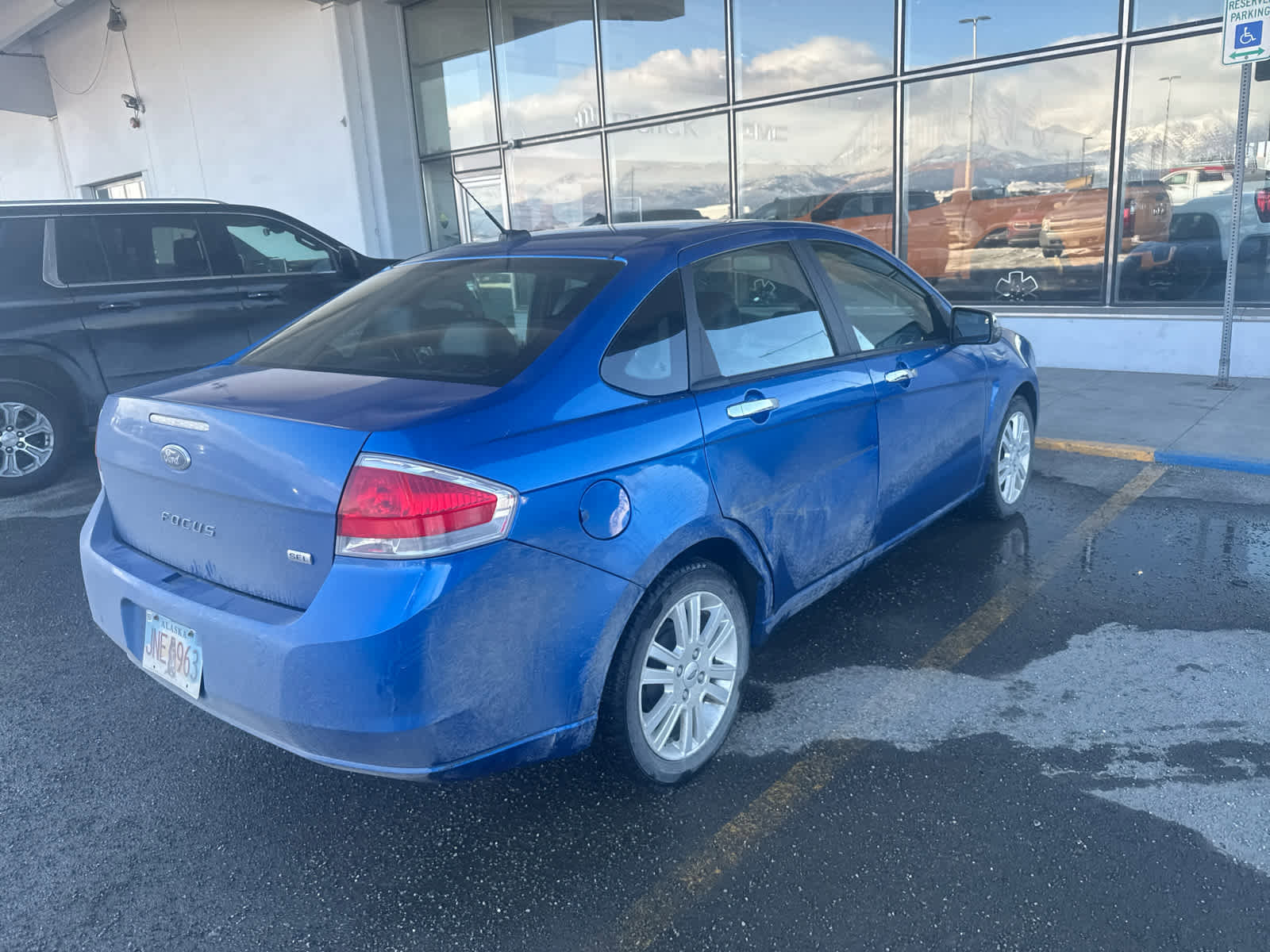 Used 2010 Ford Focus SEL image 11