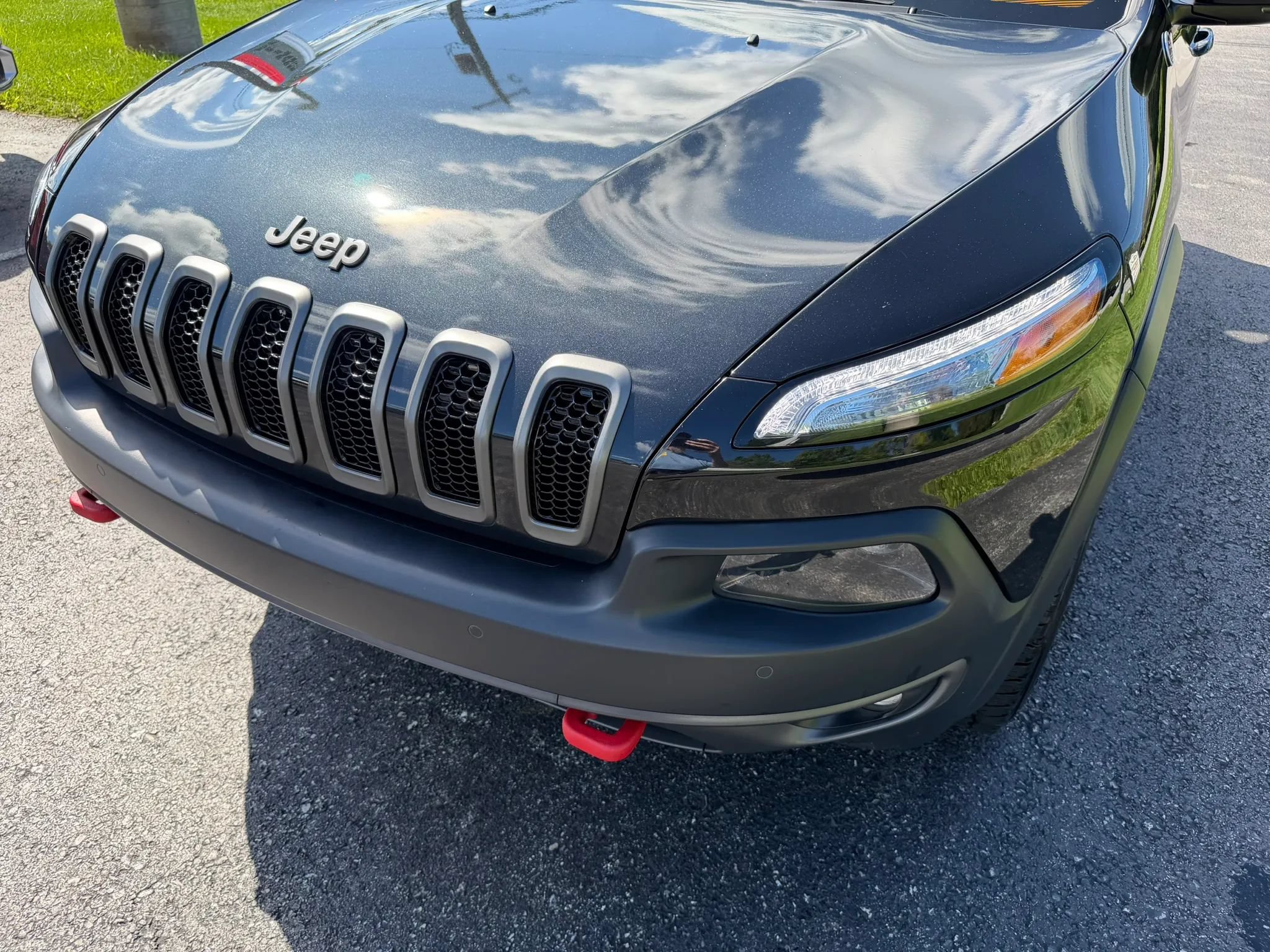 Used 2014 Jeep Cherokee Trailhawk w/ Technology Group AWD/4WD image 65