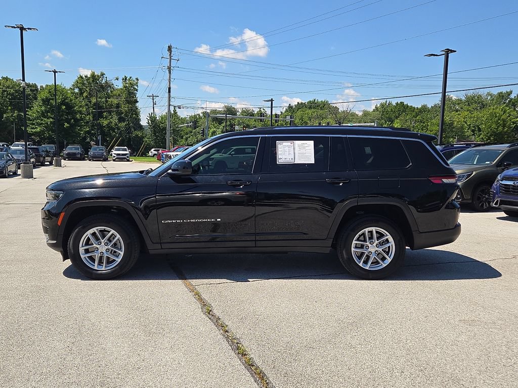 Used 2022 Jeep Grand Cherokee L Laredo w/ Luxury Tech Group I AWD/4WD image 4