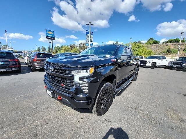 Used 2026 Chevrolet Silverado 1500 LT Trail Boss w/ Convenience Package II AWD/4WD image 4