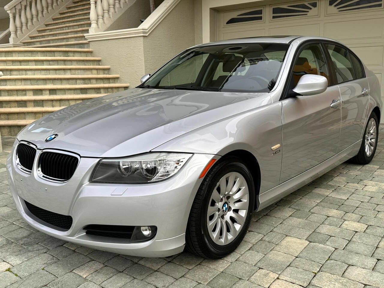 Used 2009 BMW 328i xDrive 328i xDrive AWD 4dr Sedan SULE image 25