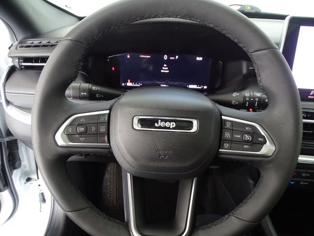 Certified 2023 Jeep Compass High Altitude AWD/4WD image 6