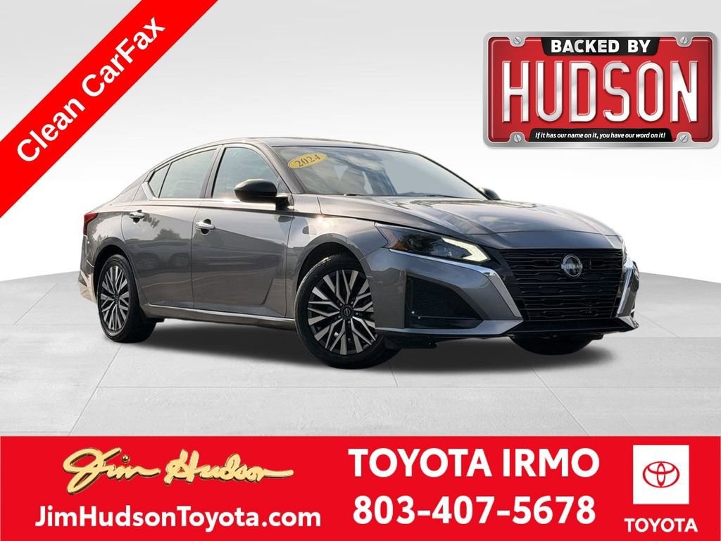 Used 2024 Nissan Altima 2.5 SV FWD image 1