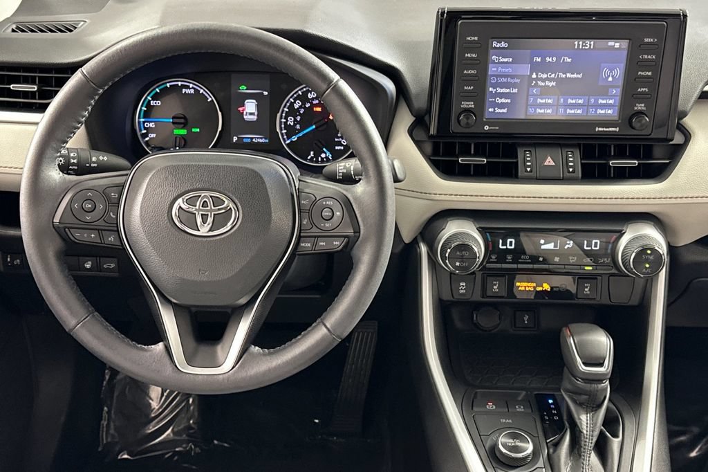 Used 2021 Toyota RAV4 XLE Premium AWD/4WD image 18
