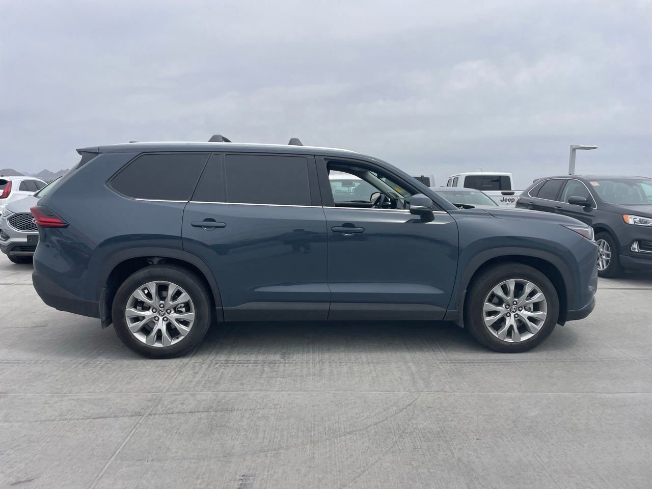 Used 2026 Toyota Grand Highlander FWD image 3